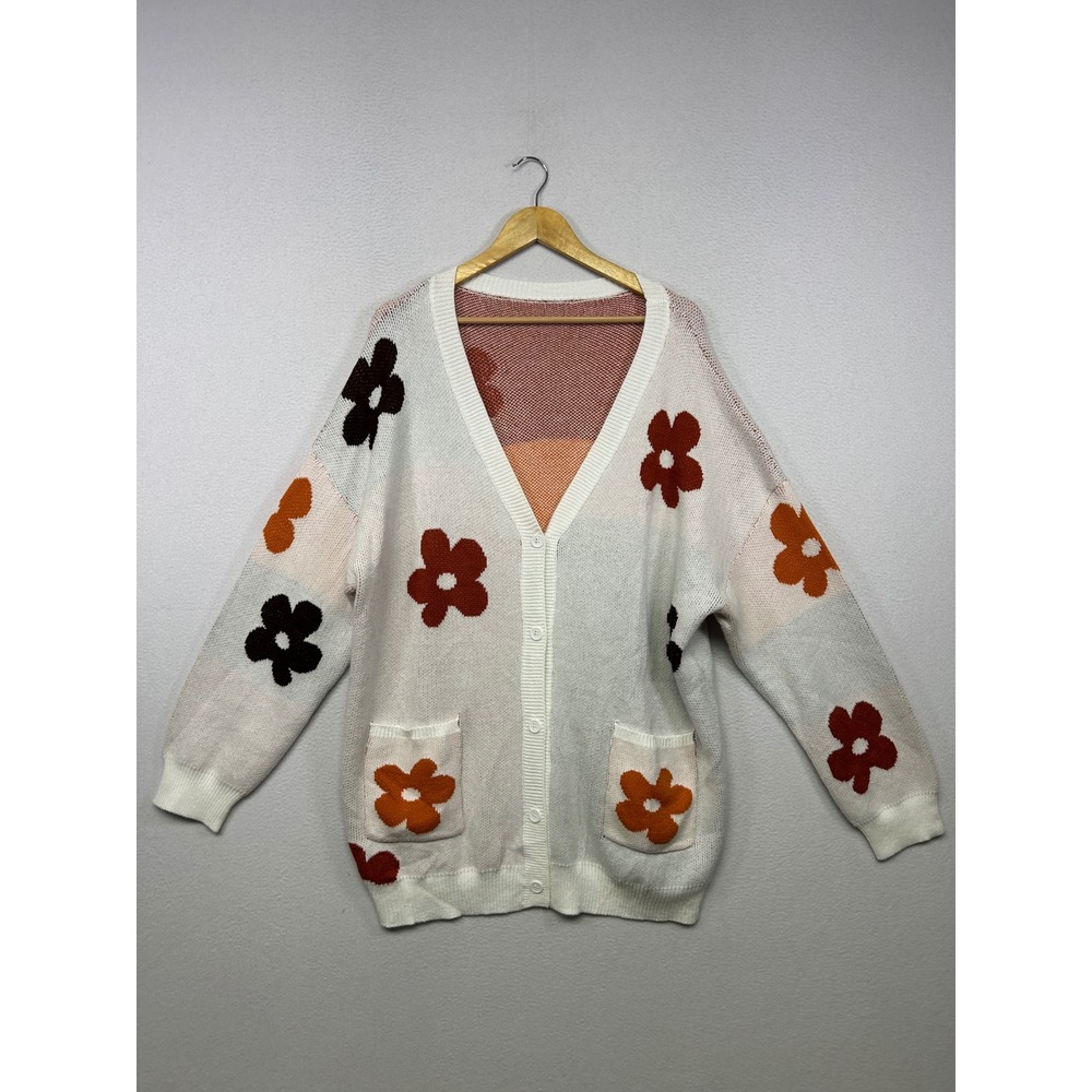 Retro Boho BloomChic Womens 18-20 White Floral Knit Button Front Cardigan